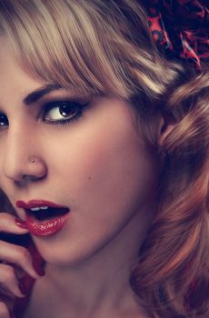 LidyBay Red Gloss